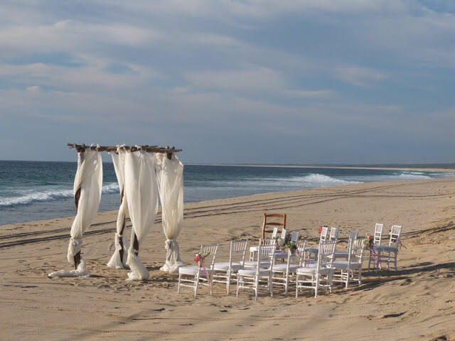 Romantic-Beach-Wedding