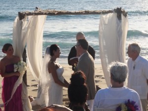 wedding-day-at-beach