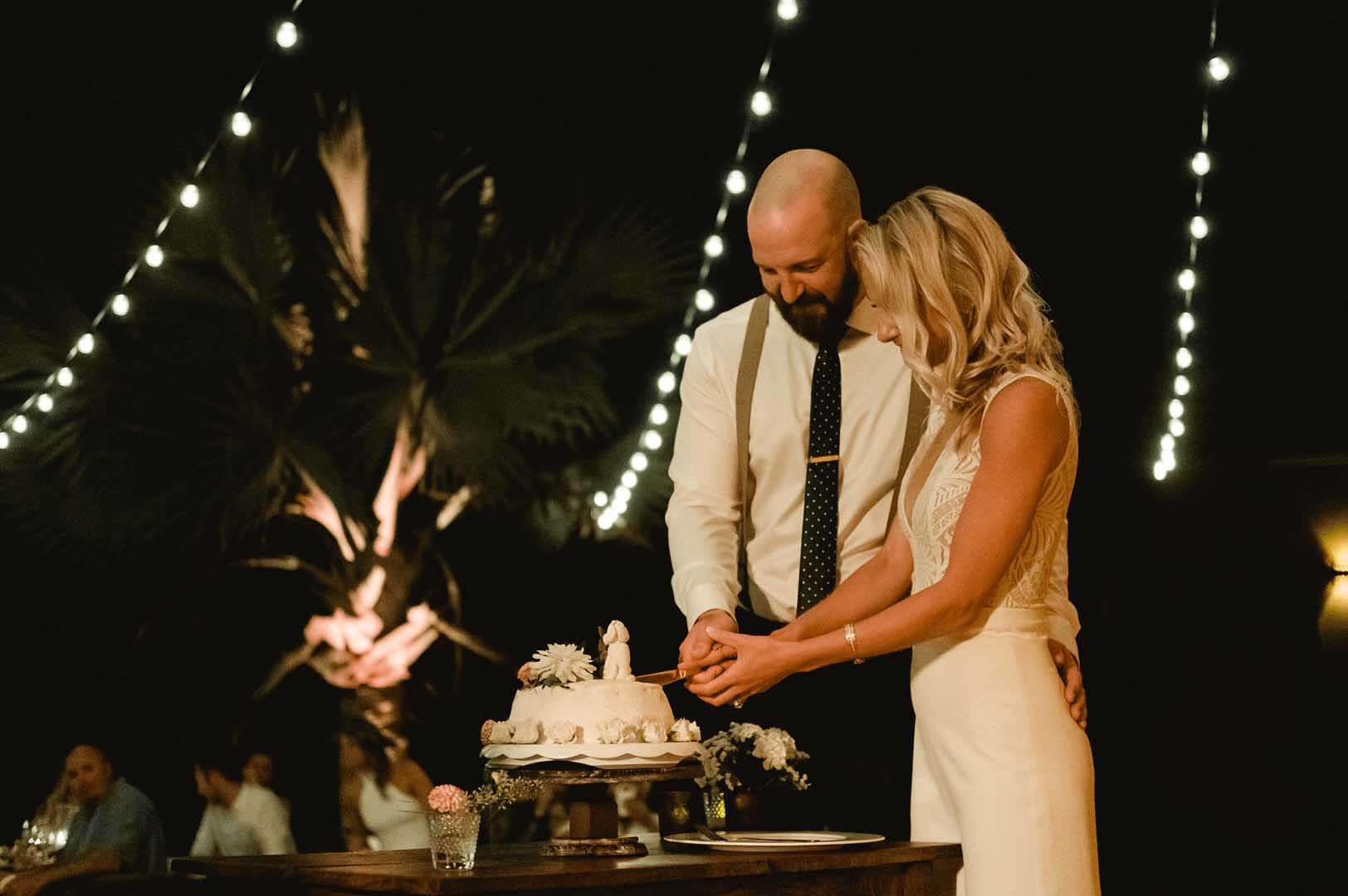 Married-Couple-Cutting-the-Cake