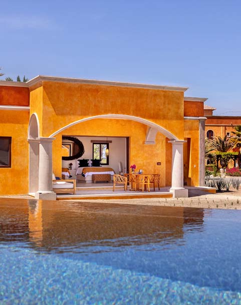 Venus-Exterior-with-Pool