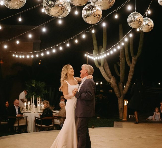Moonlight wedding dance Todos Santos Outdoor wedding venue in Baja California - Todos Santos Resort